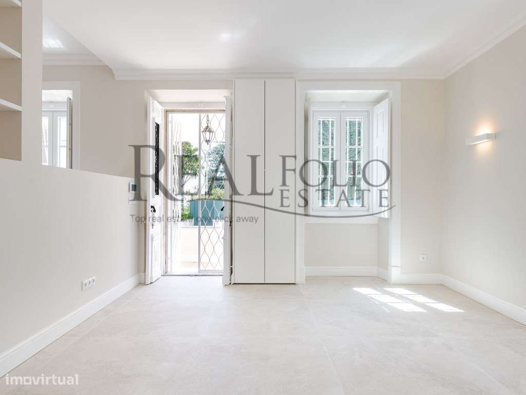 Chalet T4 no Estoril a 200 metros da praia - Grande imagem: 5/49