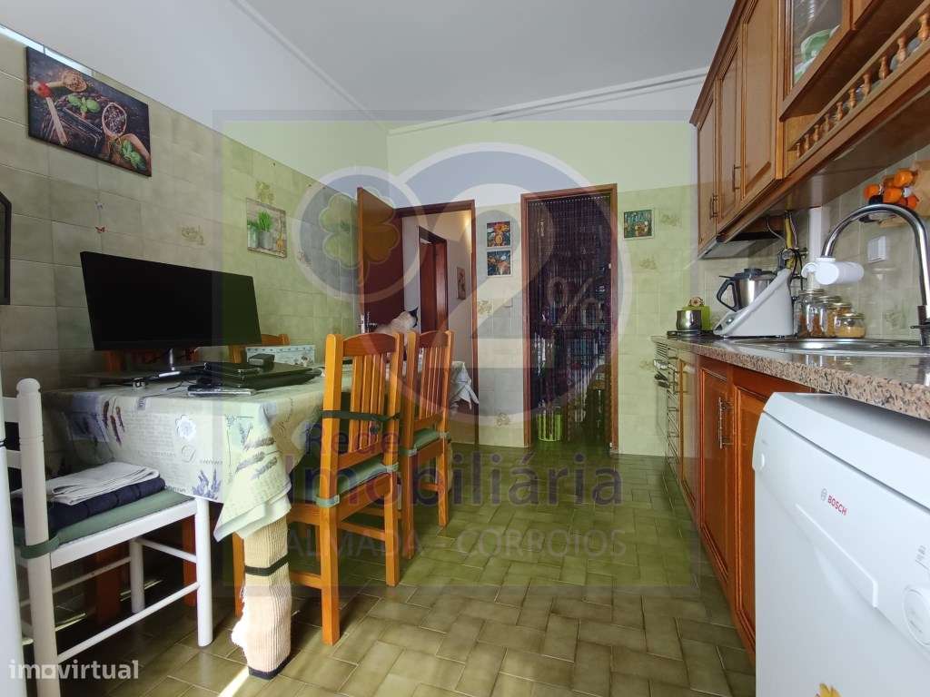 Apartamento T2, Bem localizado-5