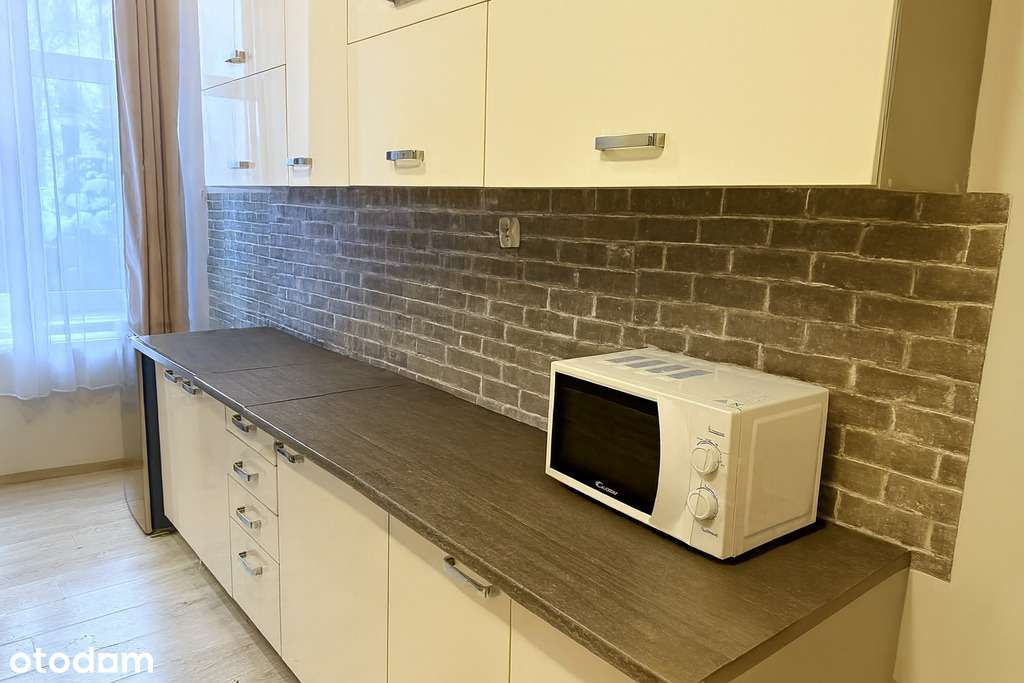 Kawalerka z osobną kuchnią ulica Dietla-3