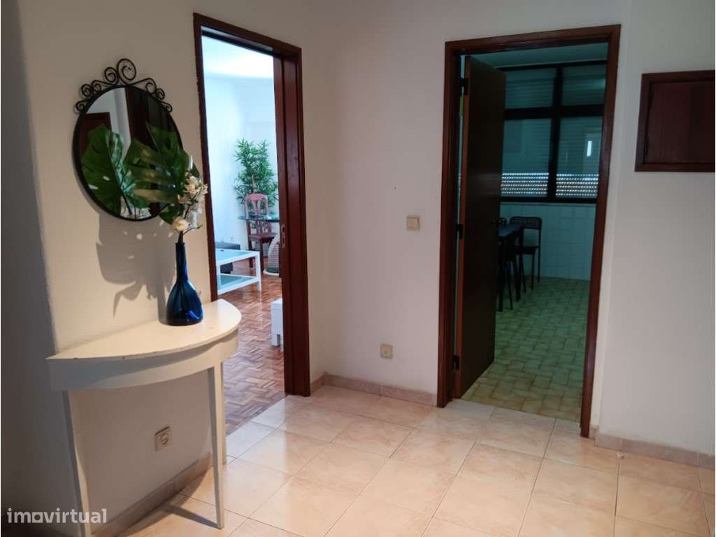 Apartamento T2+1 (Aproveitamento do Sótão) em Alfornelos. - Grande imagem: 4/12