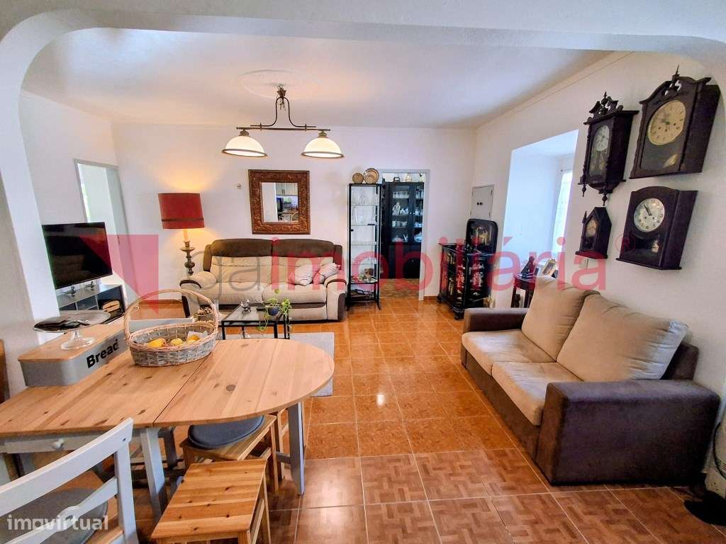 Moradia Rustica inserida numa Magnifica Paisagem Vinícola-10