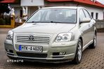 Toyota Avensis 2.0 VVT-i Executive - 3