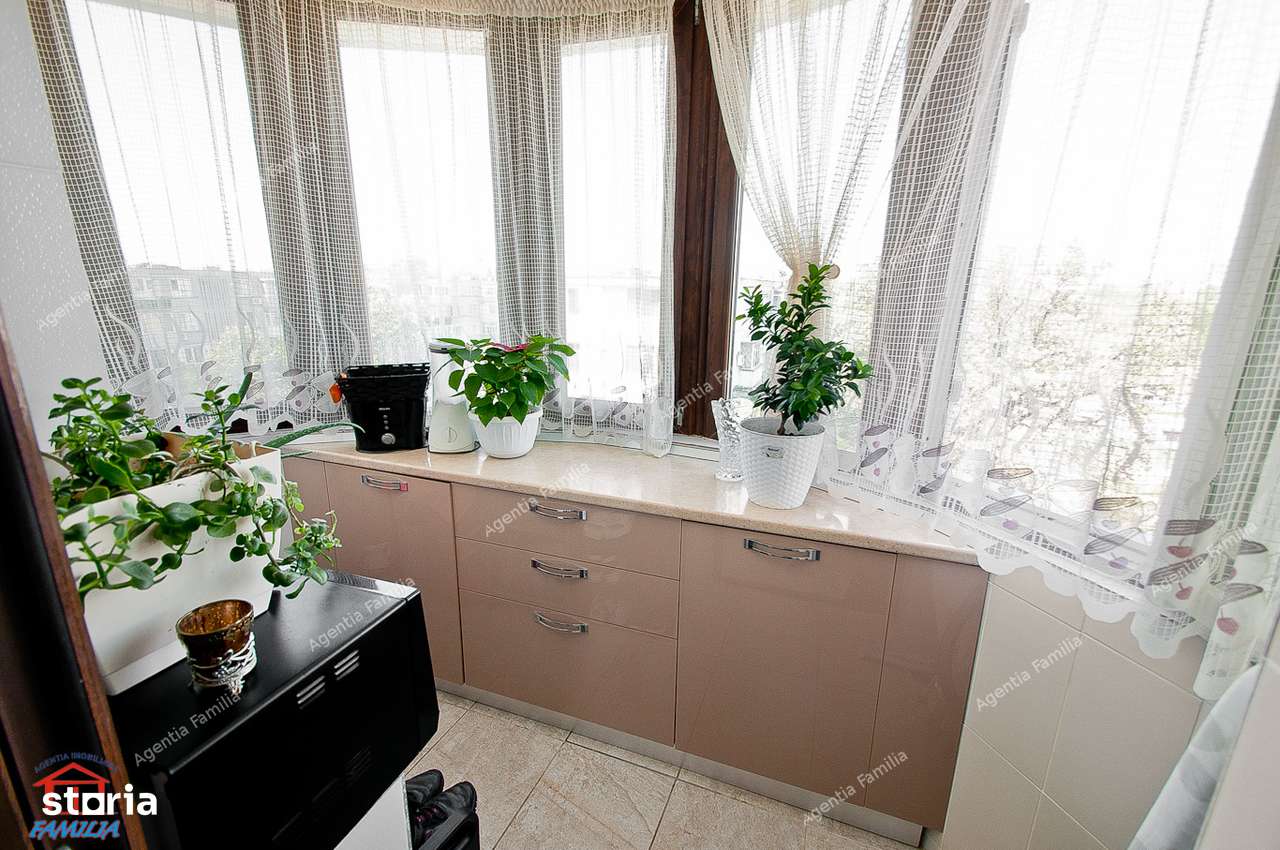 Vanzare apartament cu 2 camere pe Faleza Dunarii, etaj 5, pret 135000 - Imagine principală: 5/16