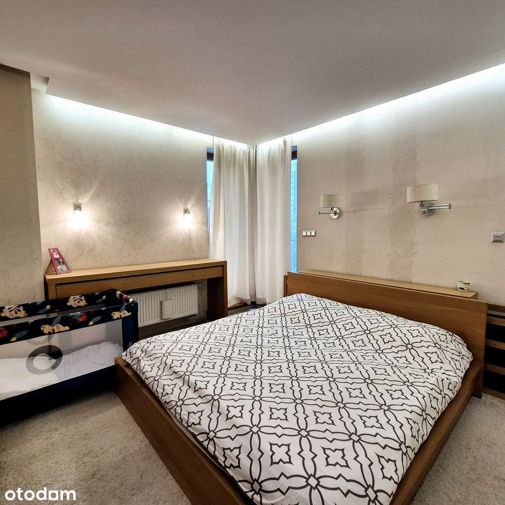 Bronowice ul. Lea. Przestronne 4-pokojowe mieszkanie z balkonem.-5