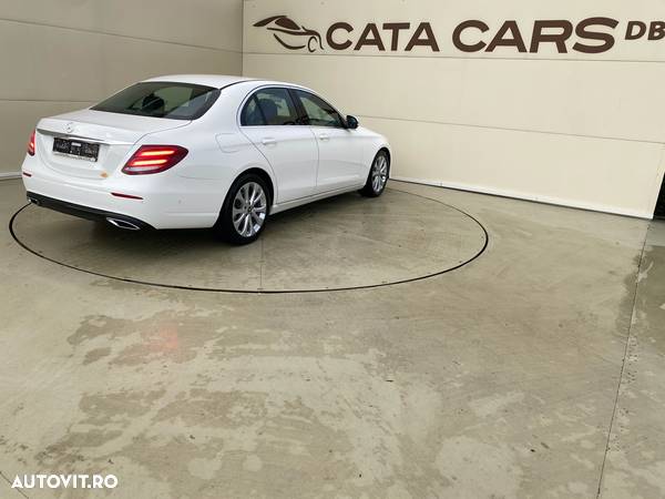 Mercedes-Benz E 220 d T 9G-TRONIC - 15