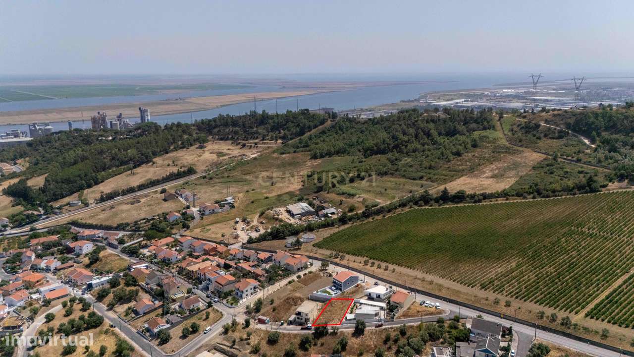 Terreno Urbano com 369m2 na Quinta da Ponte, SÃO JOÃO DOS MONTES - Grande imagem: 4/7