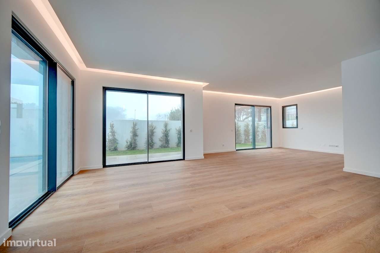 Moradia V4 Nova em Murches-3