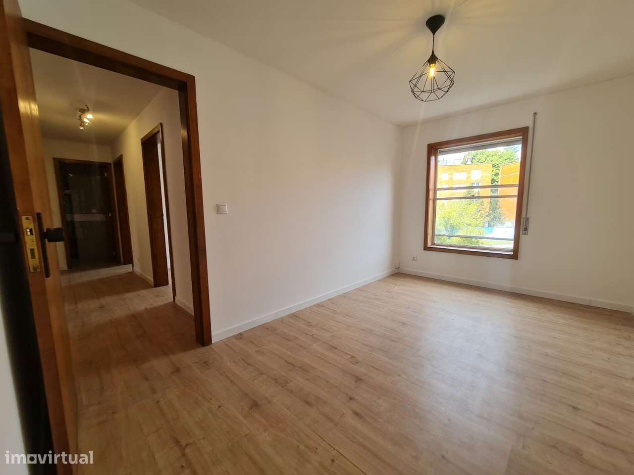 Apartamento T4 com suite e garagem  – em frente ao Metro Pedro Hispano-13