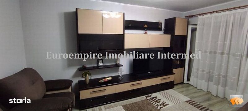 Apartament cu 3 camere, zona Faleza Nord