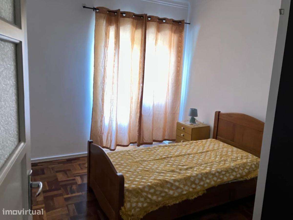 Quarto - localizado em Belém Lisbon - Grande imagem: 2/17