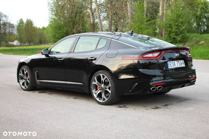 Kia Stinger 3.3 T-GDI V6 GT AWD - 8