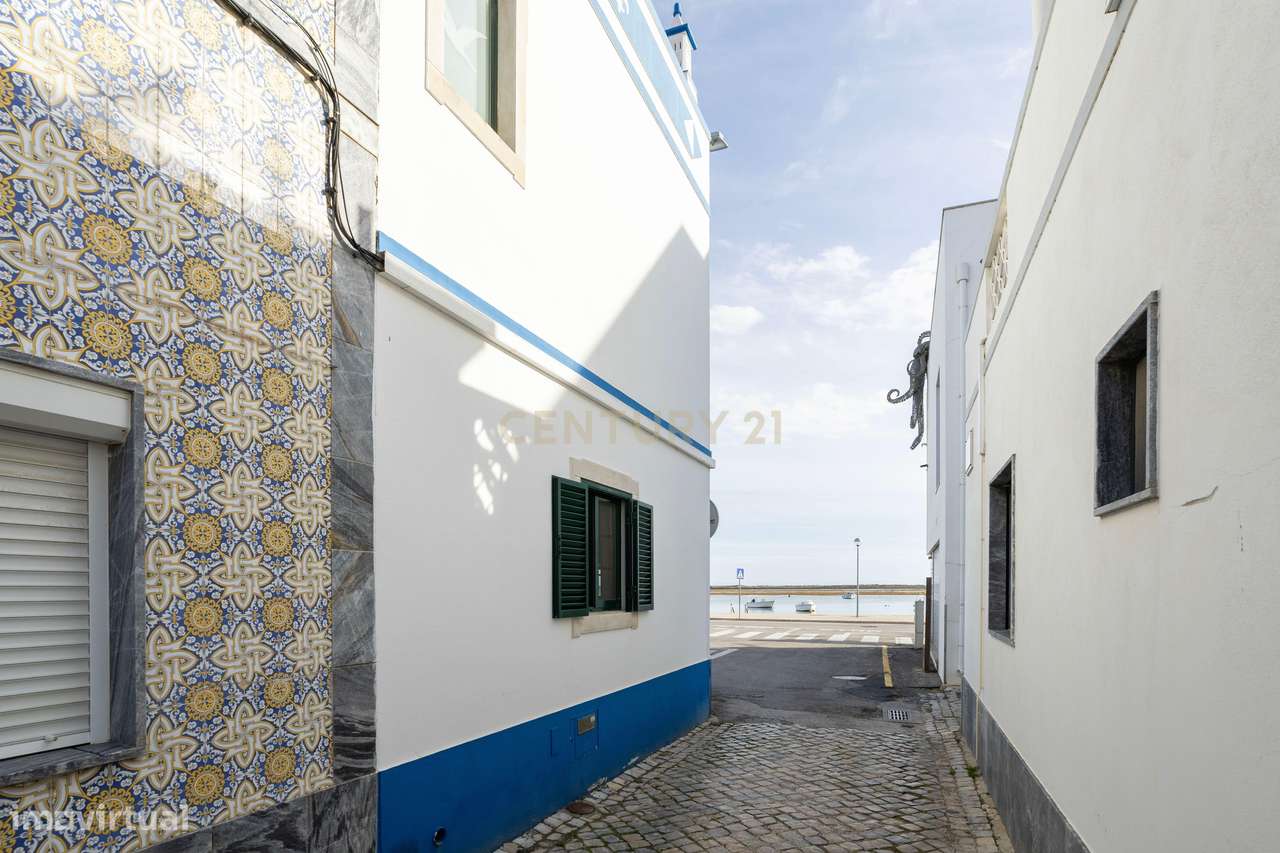 Moradia Tradicional T2 na Primeira Linha da Ria — Santa Luzia, Capital-20