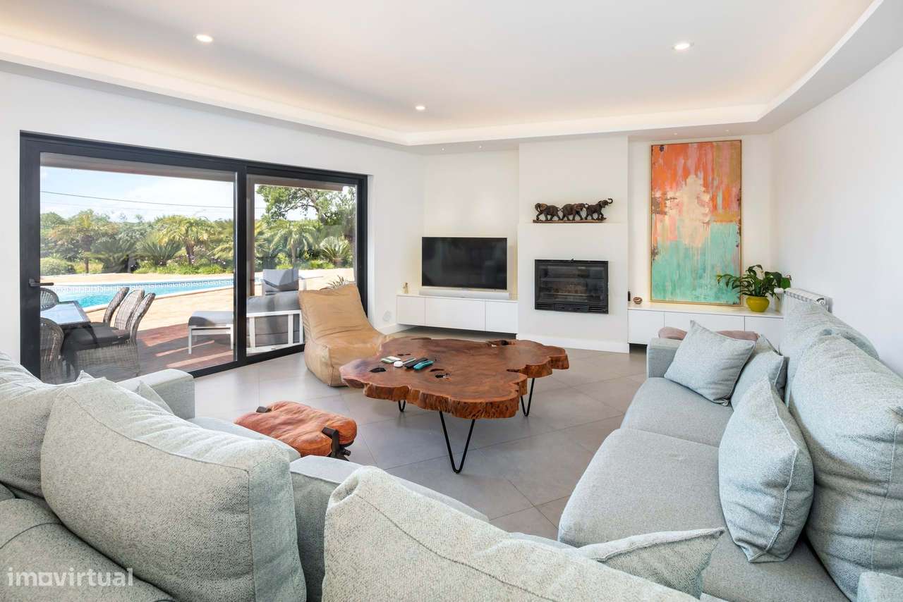 CASA DOS SONHOS EM CALIÇAS COM 4 QUARTOS, PISCINA E GARAGEM-16