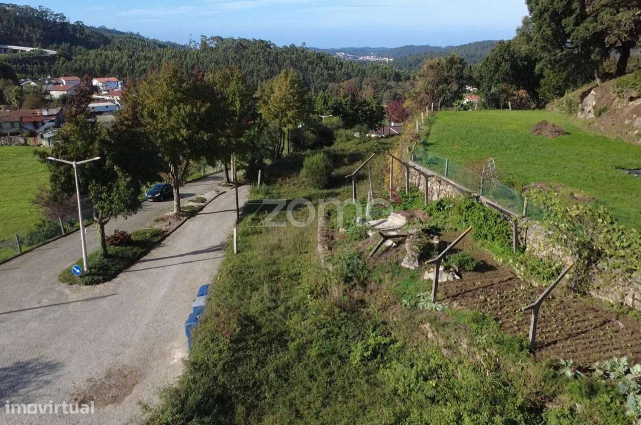 Terreno p/ Construção no Largo da Igreja de Escariz, Arouca - Grande imagem: 2/13