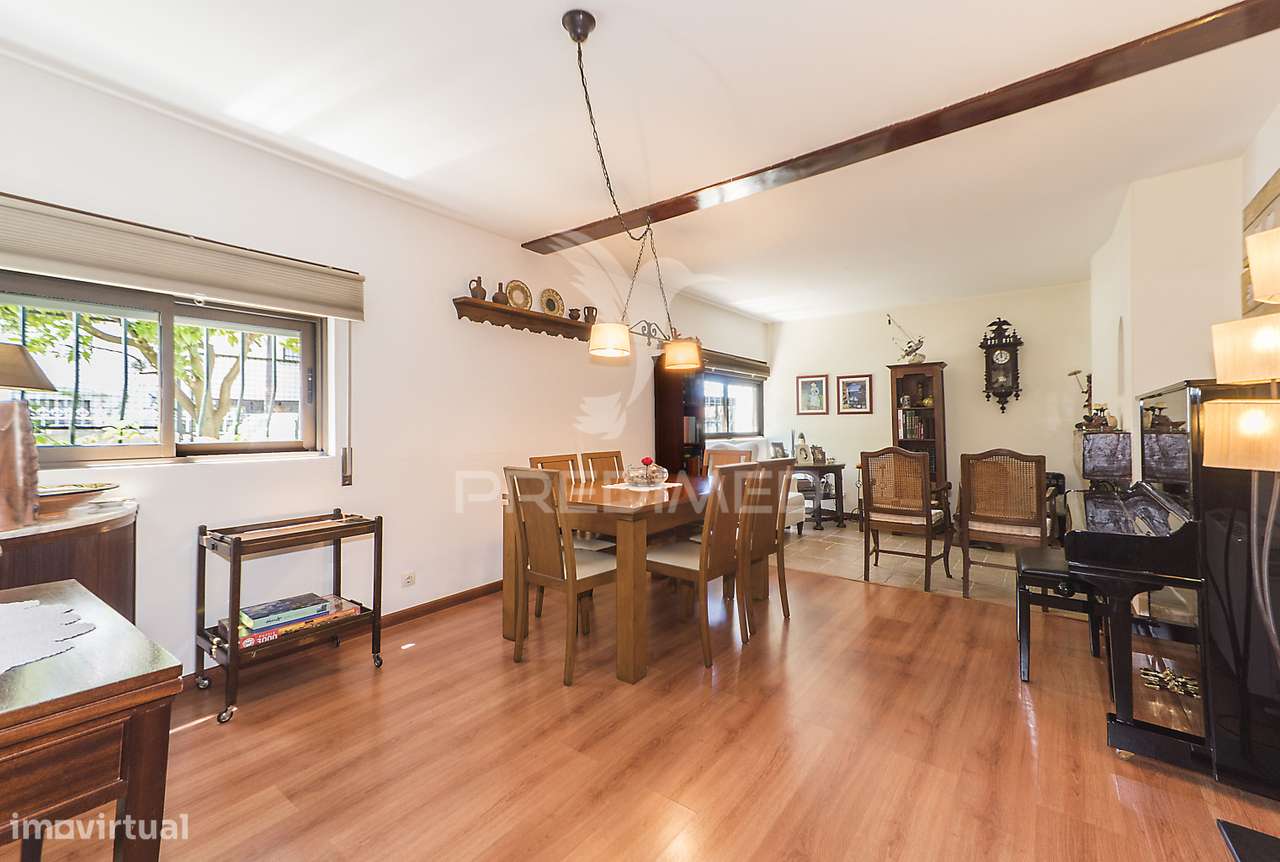 Lisboa / Olivais - Moradia Geminada T6 + 1 com Piscina - Grande imagem: 4/38