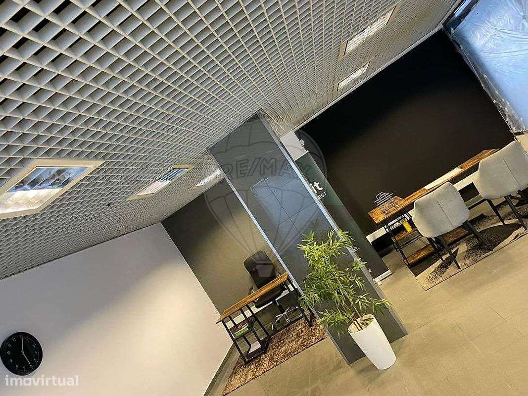 Loja  para arrendamento - Grande imagem: 2/13