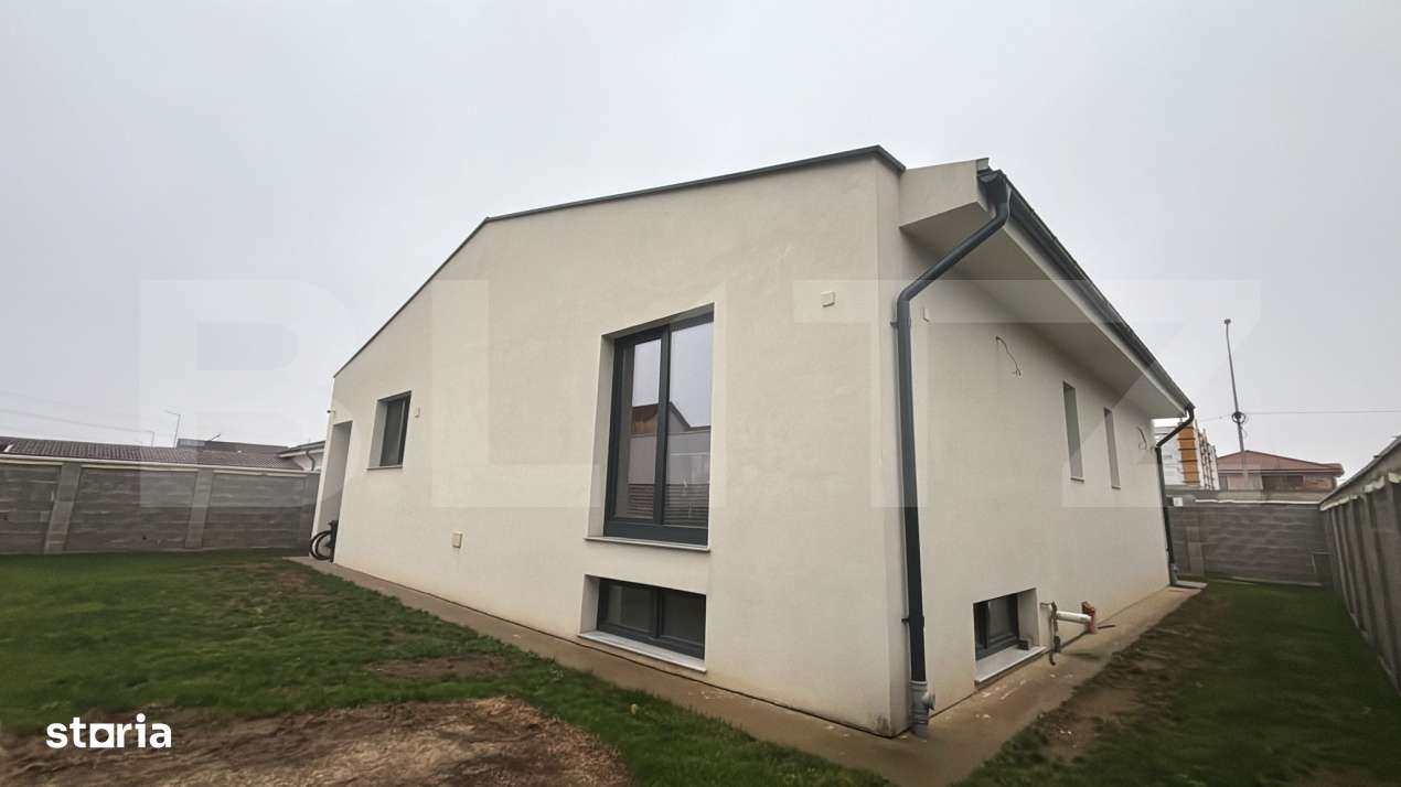 Casa lux pe un singur nivel in Nufarul- OPORTUNITATE - Imagine principală: 4/19