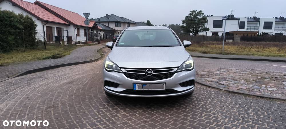 Opel Astra V 1.6 CDTI Enjoy - 3