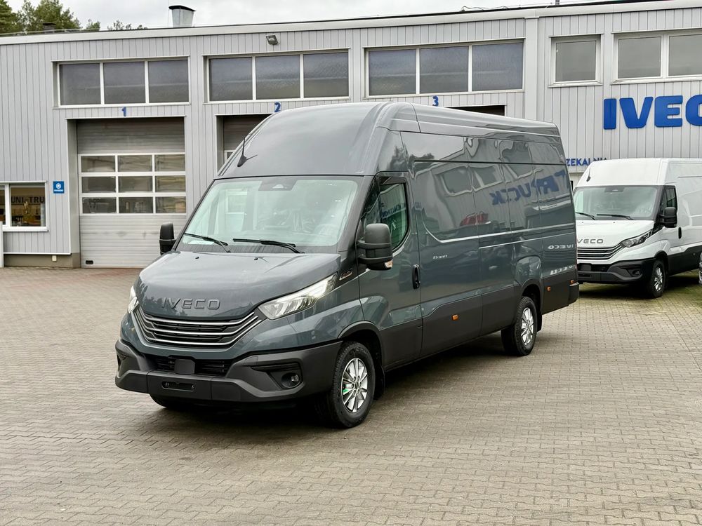 Iveco Daily Blaszak w automacie 18 m 3 FULL OPCJA od ręki 2025 r