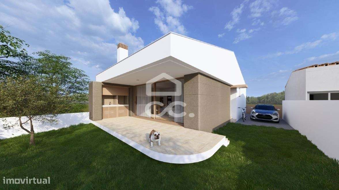 Moradia com projecto de arquitectura em Santa Clara-12