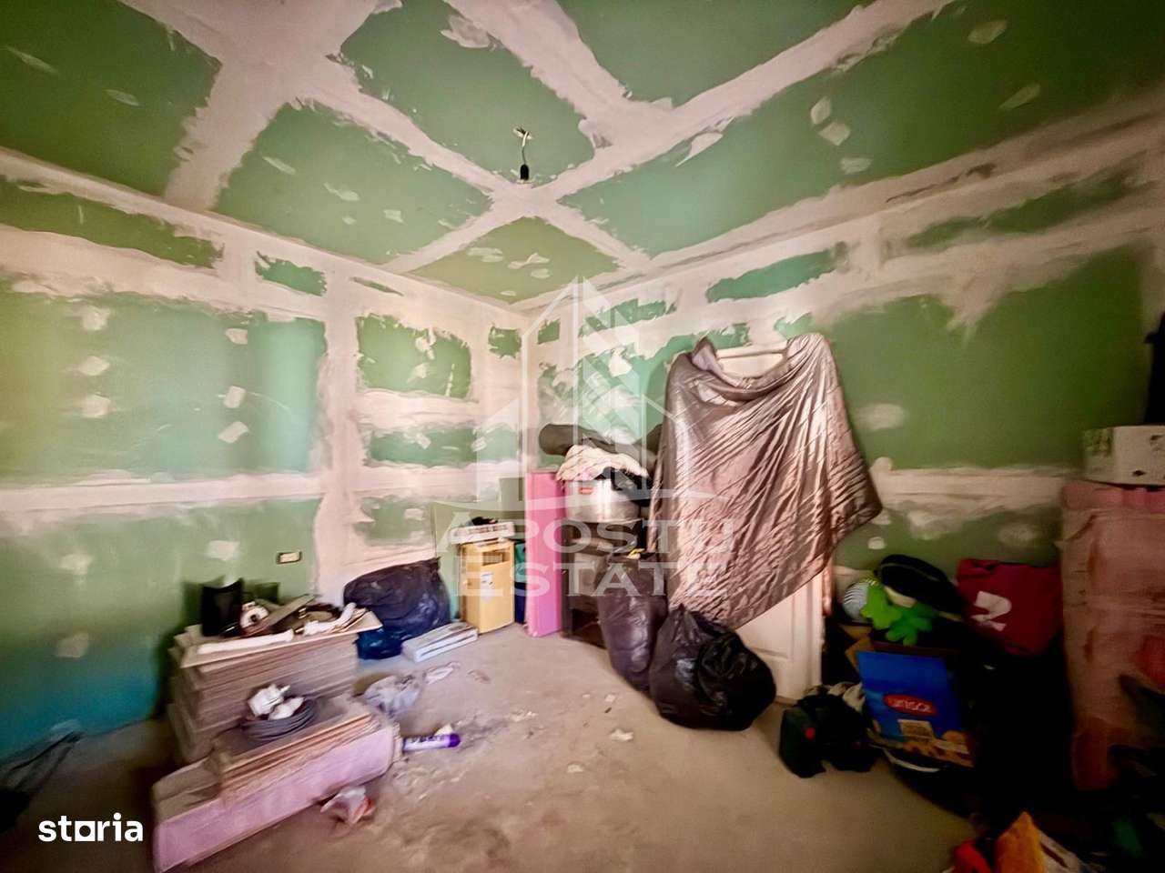 Apartament o camera, 31mp,curte comuna,zona Lunei - Imagine principală: 3/10