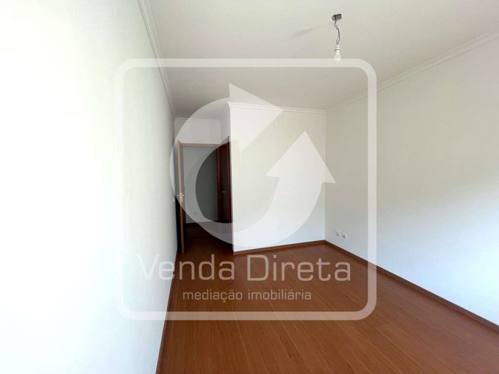 Apartamento T2 com 95 m² no Alto do Seixalinho | Perto da Estação F...-11