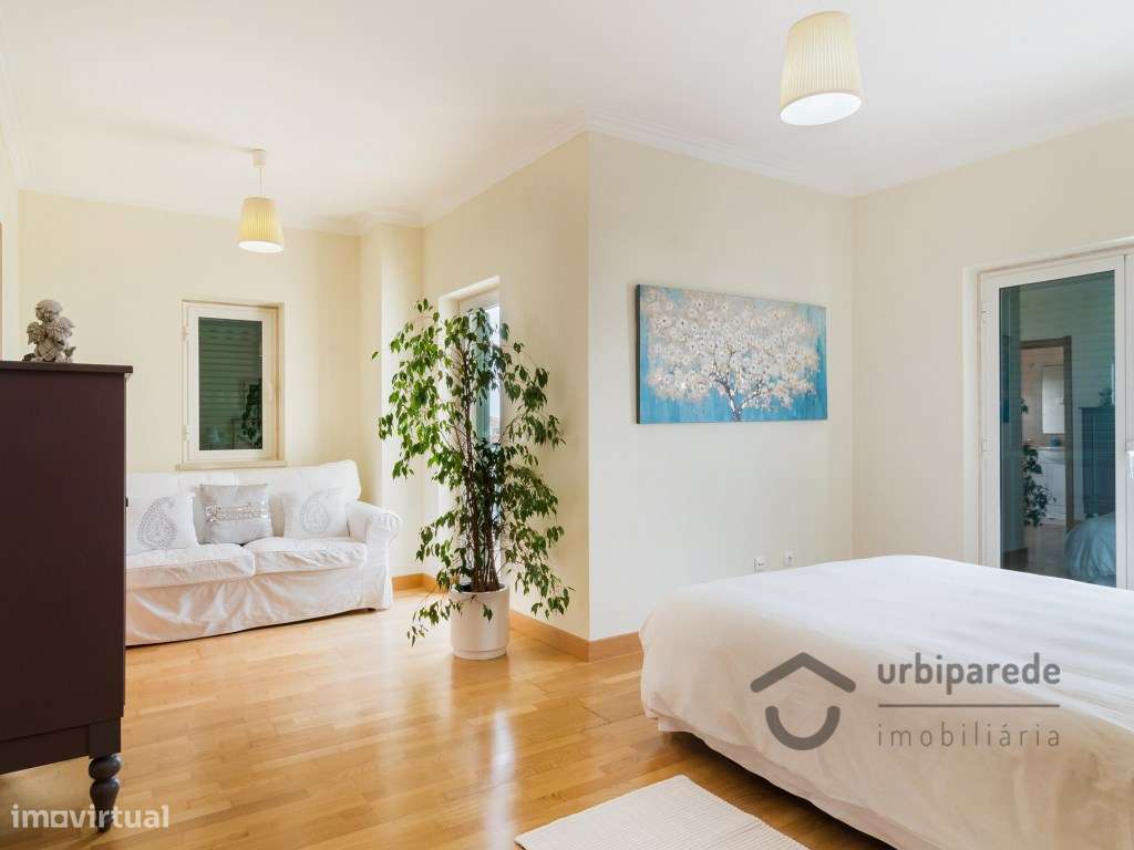 Moradia V4 em condomínio fechado no centro da Ericeira, com garagem.-26