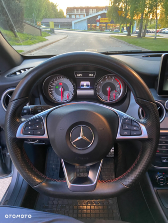 Mercedes-Benz CLA 250 AMG Line - 28