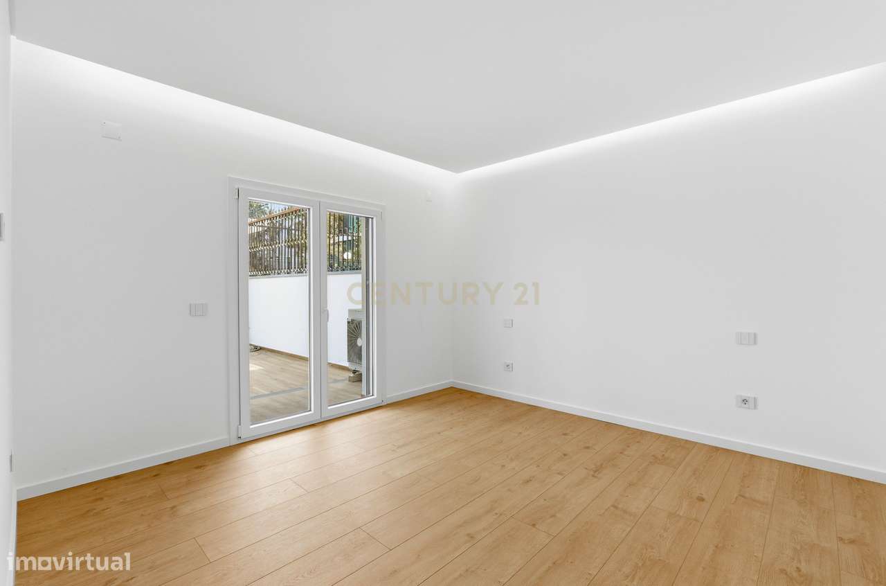 Apartamento T3 Novo com Terraço de 61m² | Parede (2 min da praia)-37