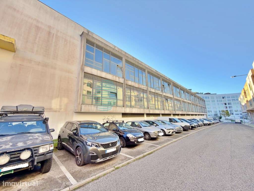 Edifício de Escritórios com logradouro e Parqueamento, Rinchoa - Grande imagem: 4/17
