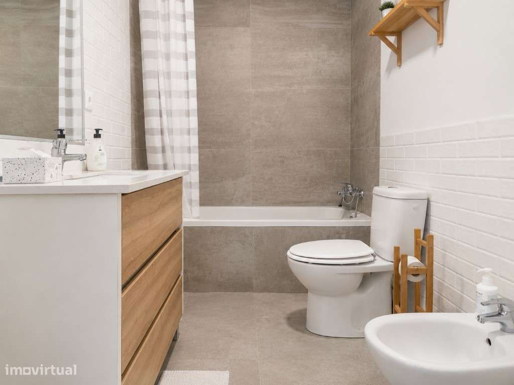 Moradia T3 +1 Renovada Pronta a Habitar Espaço, Conforto e excelent...-10