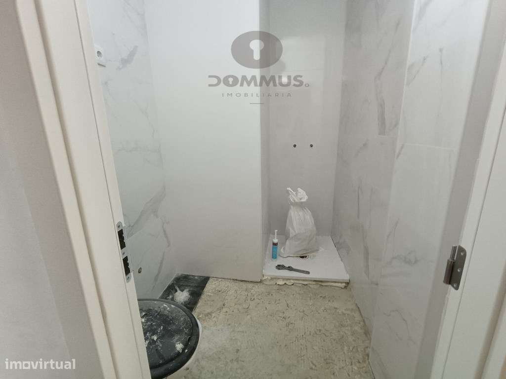 Apartamento T3 totalmente remodelado na Amadora-18