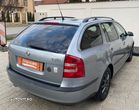 Skoda Octavia Combi 2.0 TDI Ambiente Aut - 6