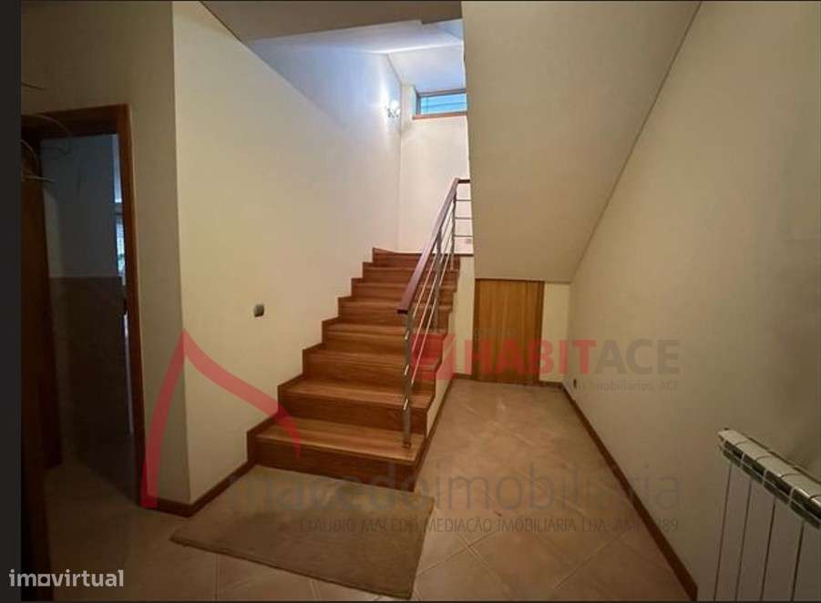 Moradia Individual T3 com piscina em Lomar-22