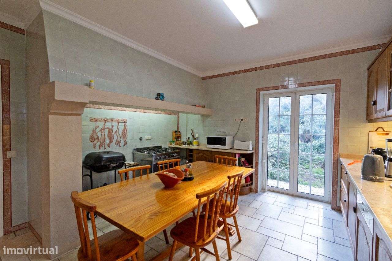 Moradia T5 Totalmente Remodelada - Grande imagem: 4/14