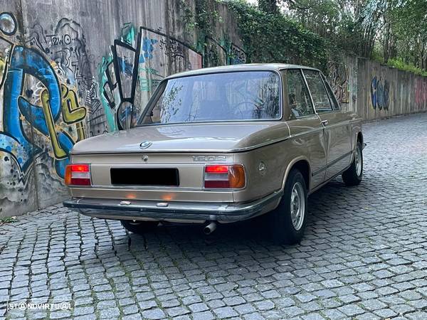 BMW 1602 - 33