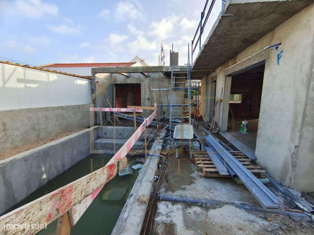 Sofisticada Moradia Térrea T3 +1 com Piscina. Fernão Ferro-5