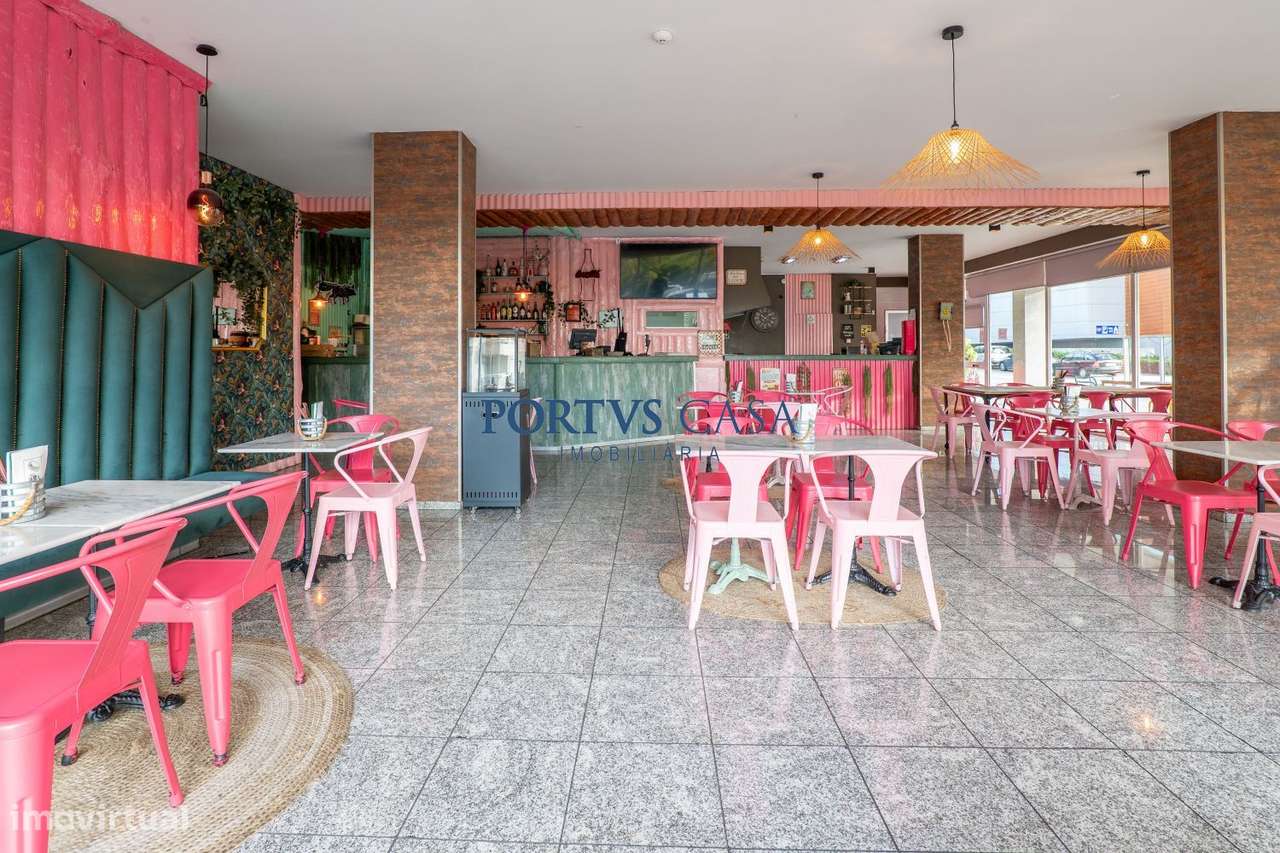 Espaço para Restauração com Extração | Costituição | Porto-9