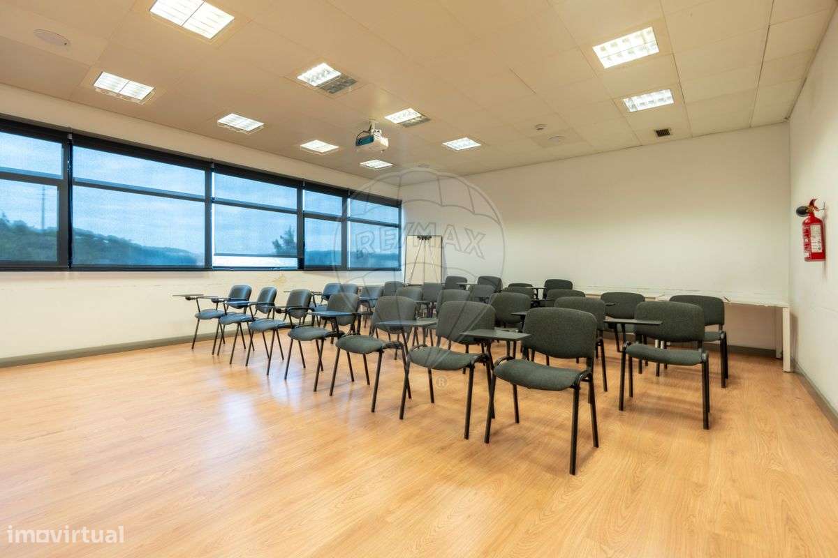 Escritório  para arrendamento - Grande imagem: 4/12