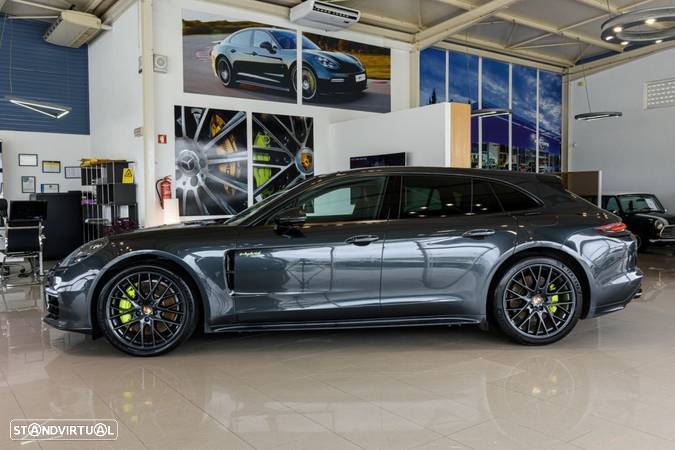 Porsche Panamera Sport Turismo 4 E-Hybrid 10 Years Edition - 2