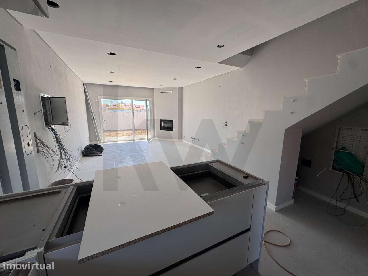Moradia Geminada T3 com 2 suites, centro Fernão Ferro-5