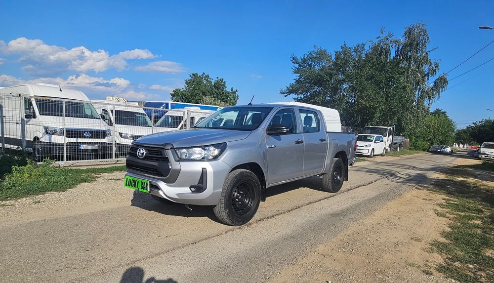 Toyota Hilux 4x4 Double Cab M/T Comfort 2021