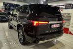 Toyota Sequoia - 4