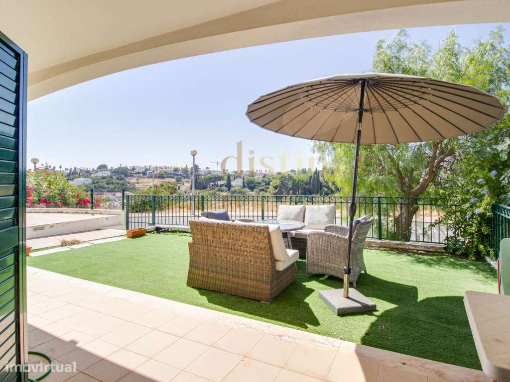 Apartamento Exclusivo Duplex T2 com Logradouro, Vista Mar e Piscina...-27