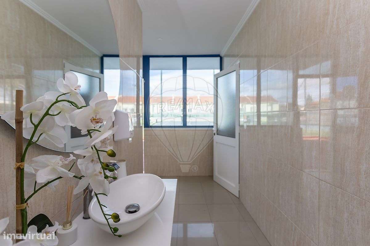 Outros - Comercial T3 para venda-33