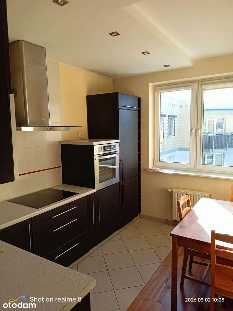 Przestronne 3 pokoje w super lokalizacji!-1