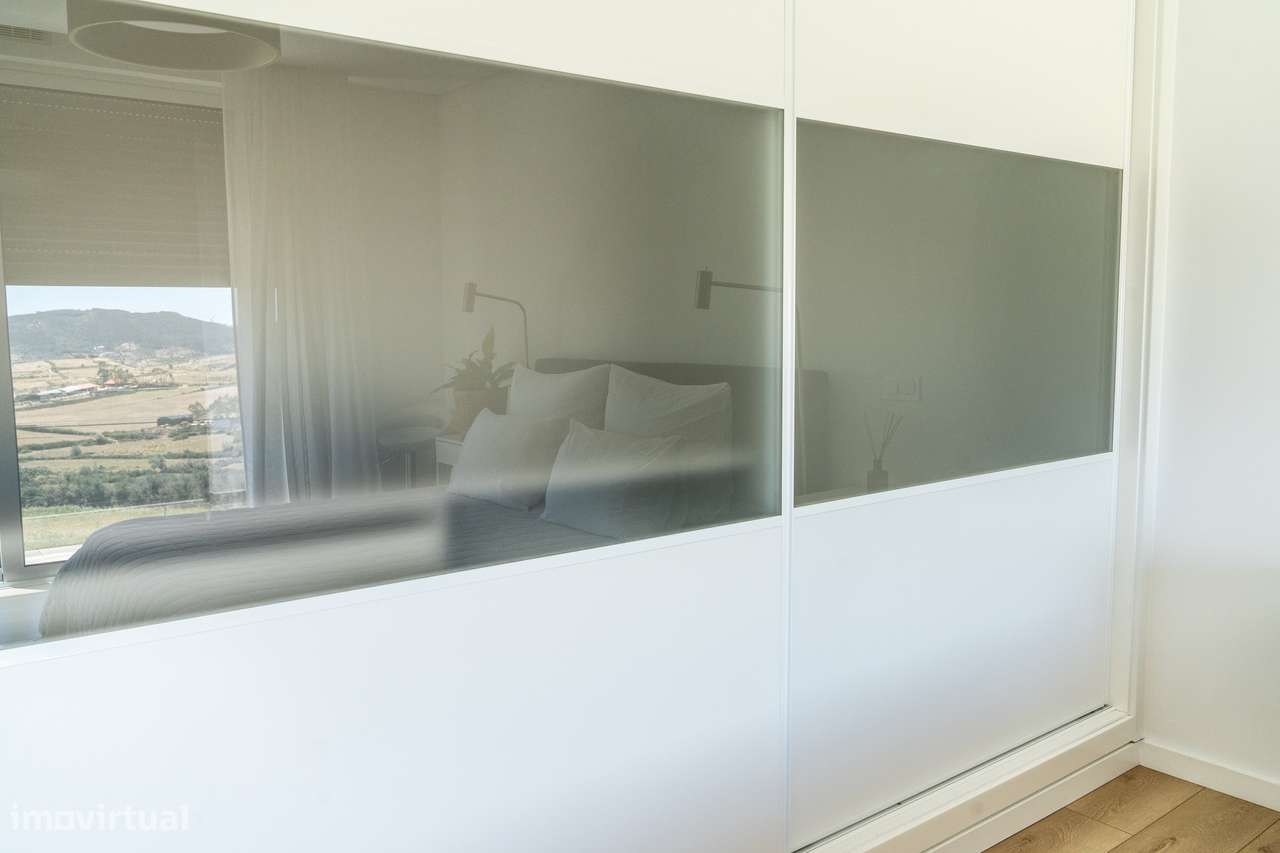 Moradia independente à venda na Estrada Velha da Avessada, 2665-46