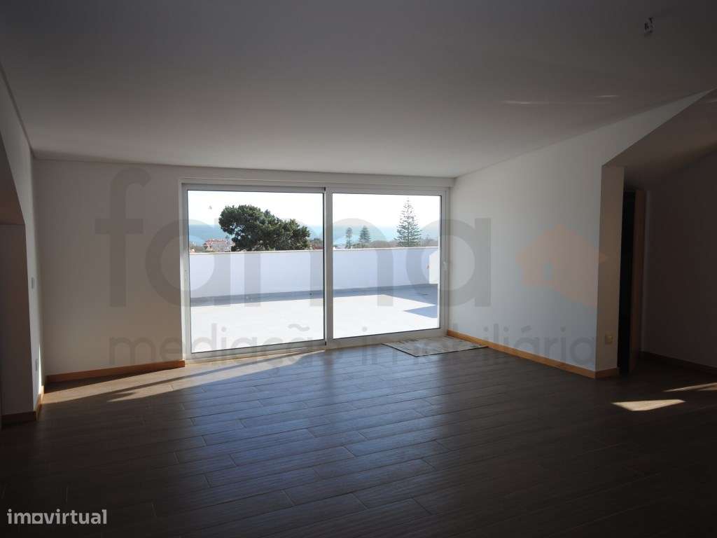 T3 Duplex com terraço centro da Parede-41