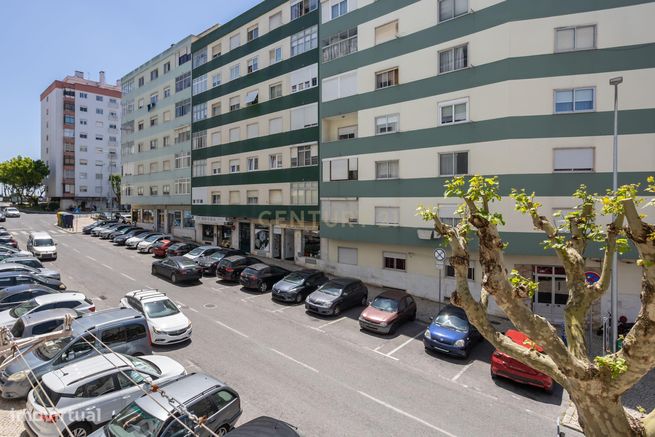 Apartamento T1+1 em Amadora com Elevador-23