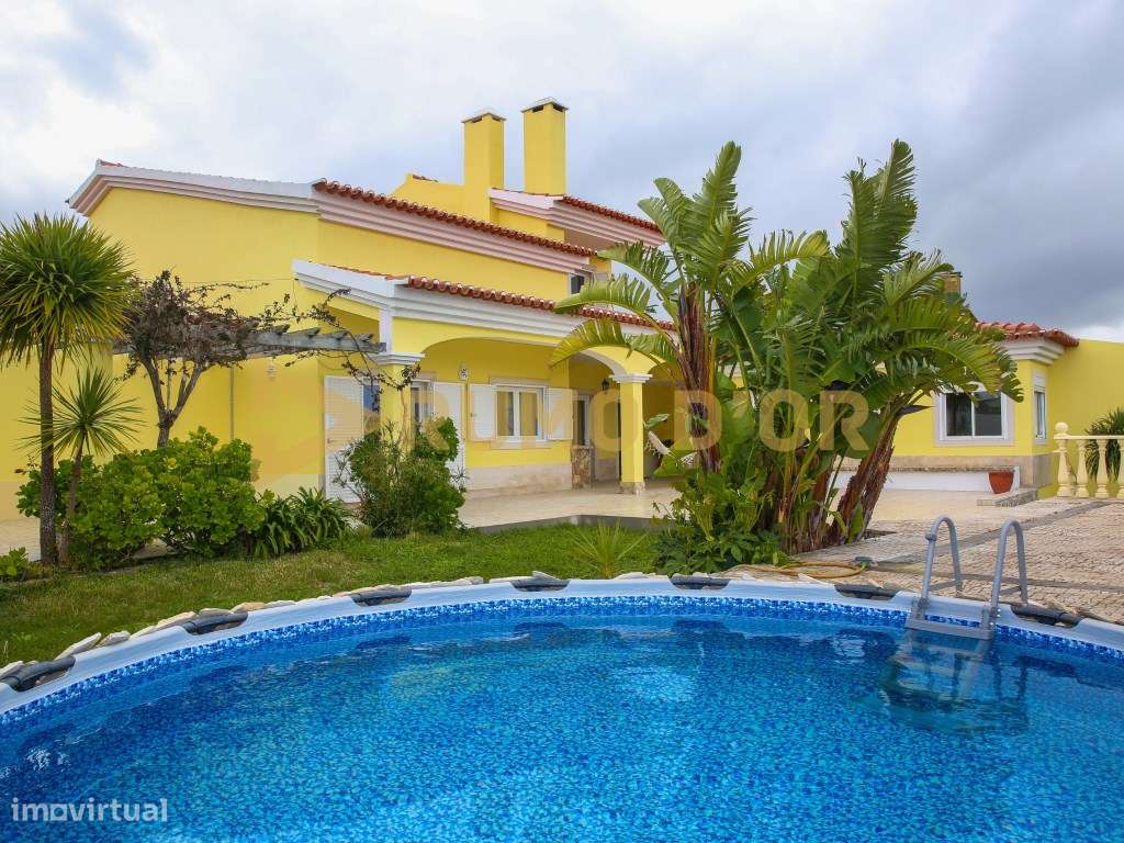 Moradia Exclusiva com áreas Independentes - junto a Arruda dos Vinhos-37